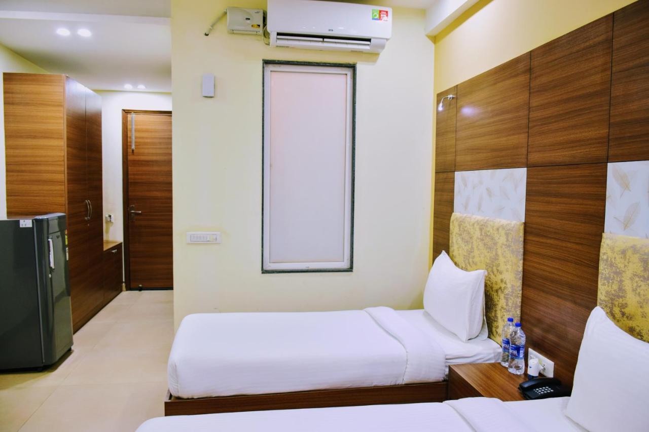Hotel When In Gurgaon - Opposite To Artemis Hospital Экстерьер фото